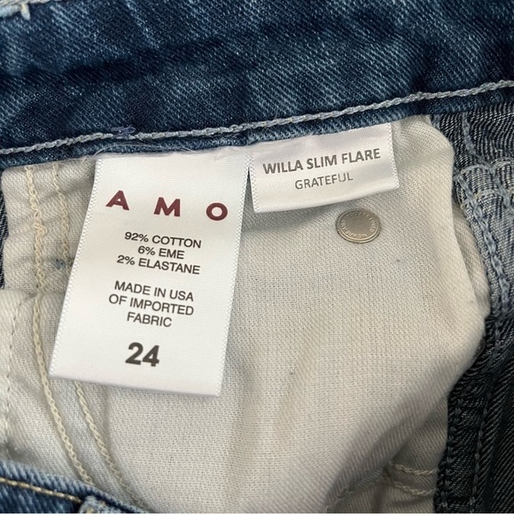 AMO Willa Slim Flare Jeans in Grateful - Picture 10 of 11